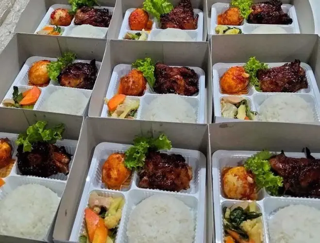 Catering Nasi Box rangkas bitung